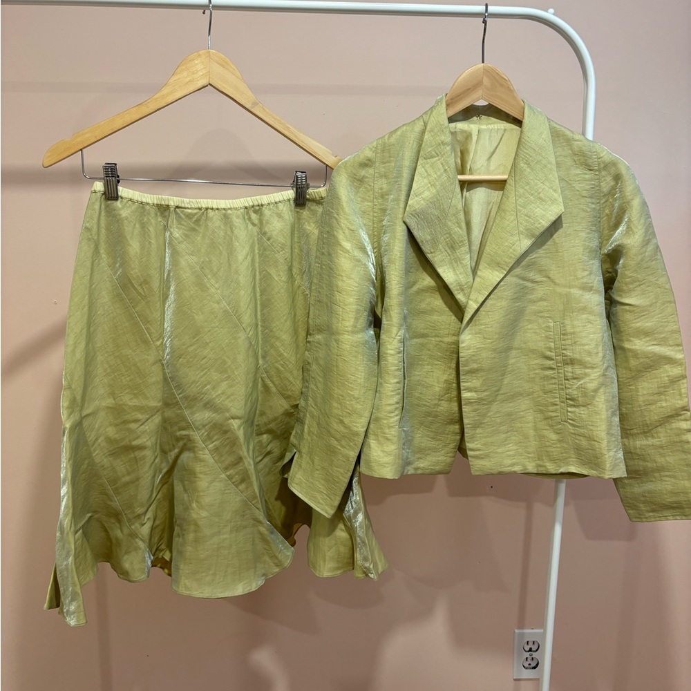 Peter Cohen skirt and jacket Suit size S light mustard. High end designer.
